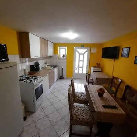 Apartment Robi- Swimming Pool And Beautiful Garden *