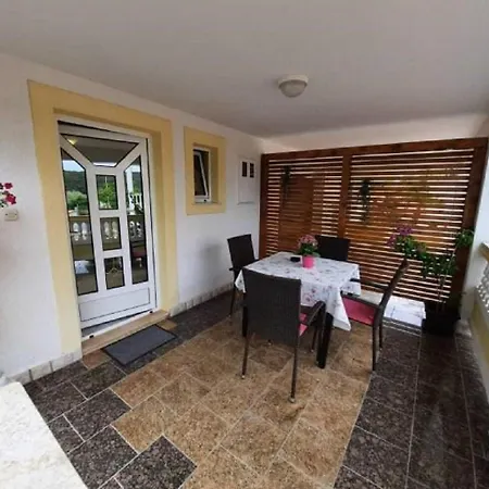Apartment Robi- Swimming Pool And Beautiful Garden *