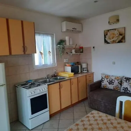 Apartment Robi- Swimming Pool And Beautiful Garden *