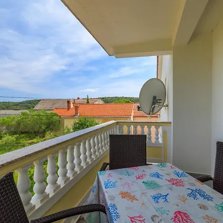 Apartament Roby Kampor