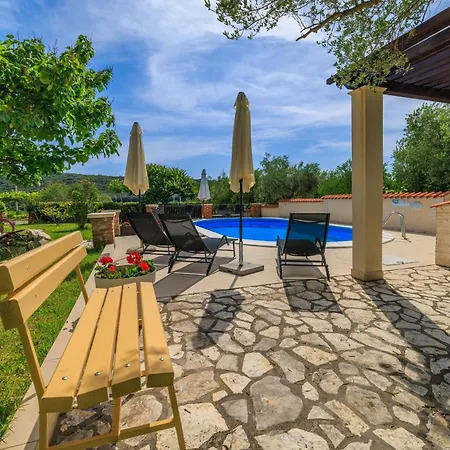 Roby Appartamento Kampor